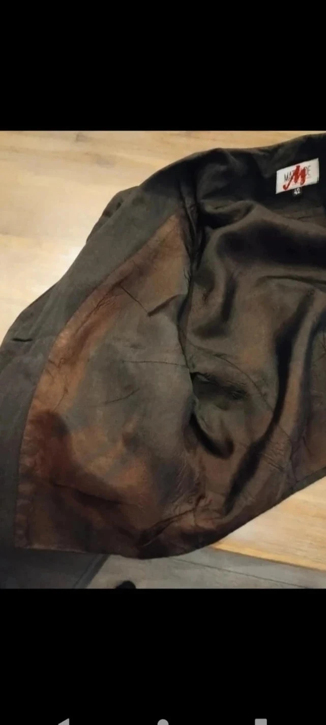 Bolero preto com um botão Mathilde Rondinaud T42 – photo 6
